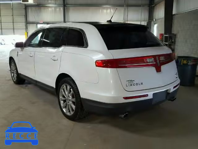 2010 LINCOLN MKT 2LMHJ5AT9ABJ16349 image 2