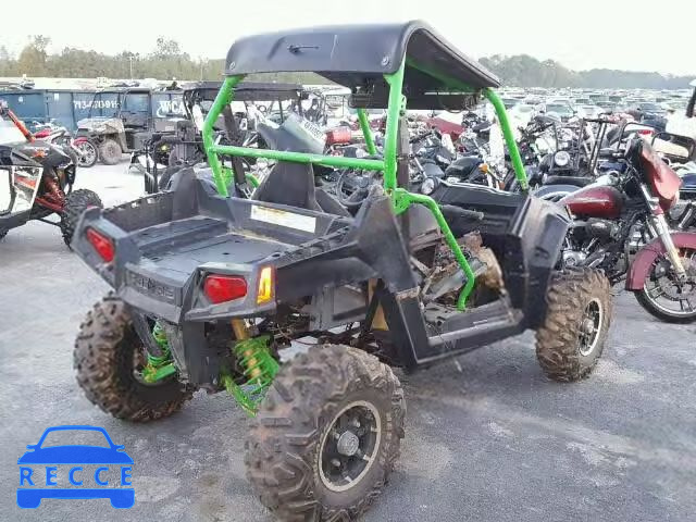 2014 POLARIS RZR 4XAVE7EA3EF266139 Bild 3