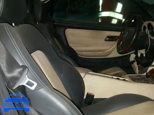 2002 MERCEDES-BENZ SLK WDBKK65F82F266397 image 4