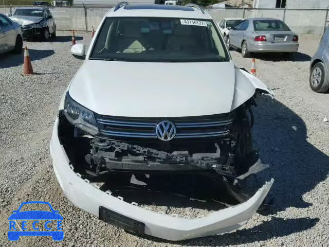 2015 VOLKSWAGEN TIGUAN S WVGBV7AX1FW581587 image 8