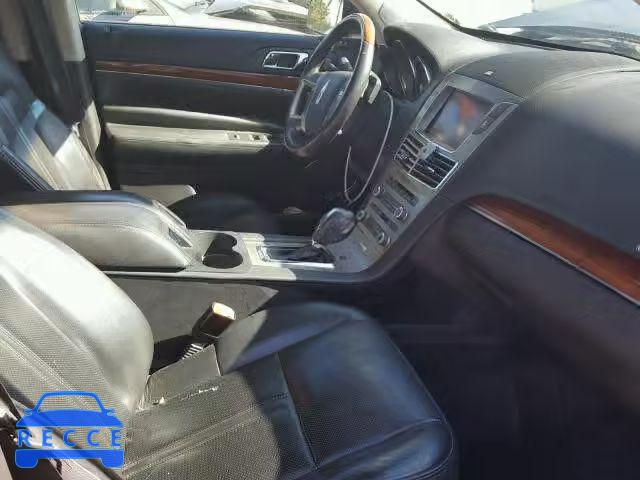 2010 LINCOLN MKT 2LMHJ5AT8ABJ15080 image 4