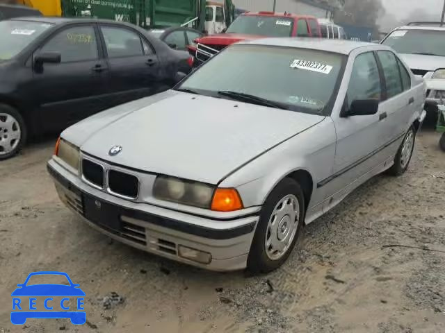 1993 BMW 318 WBACA5318PFG06939 зображення 1