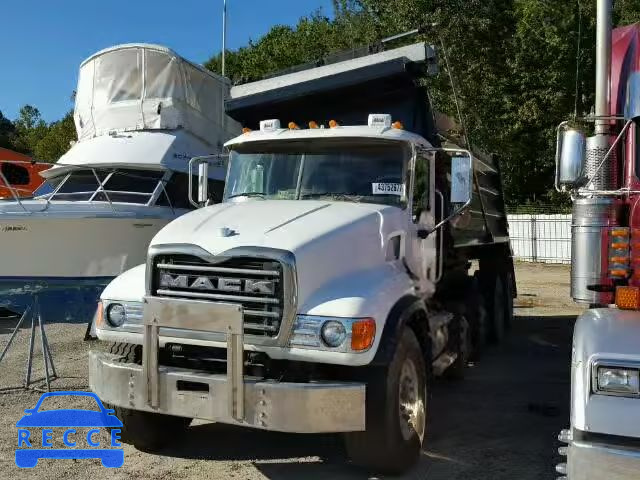 2005 MACK 700 1M2AG10C75M027160 image 1