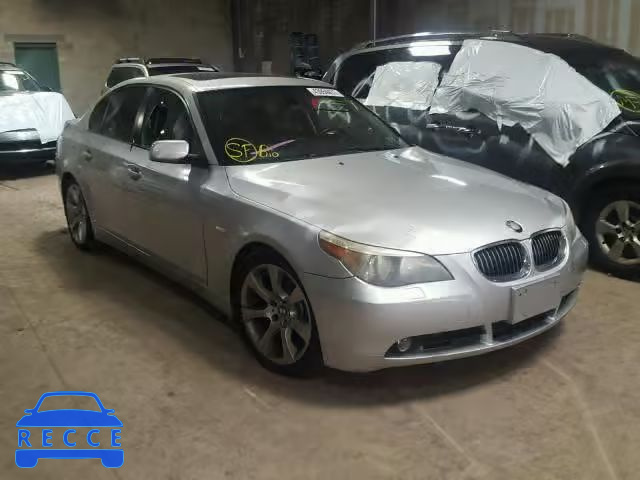 2005 BMW 545 WBANB33535B116262 Bild 0