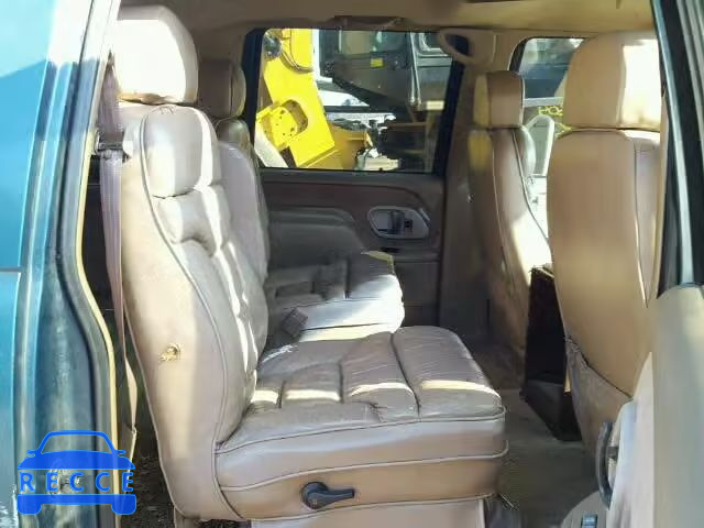 1995 CHEVROLET SUBURBAN 1GBEC16KXSJ316910 image 5