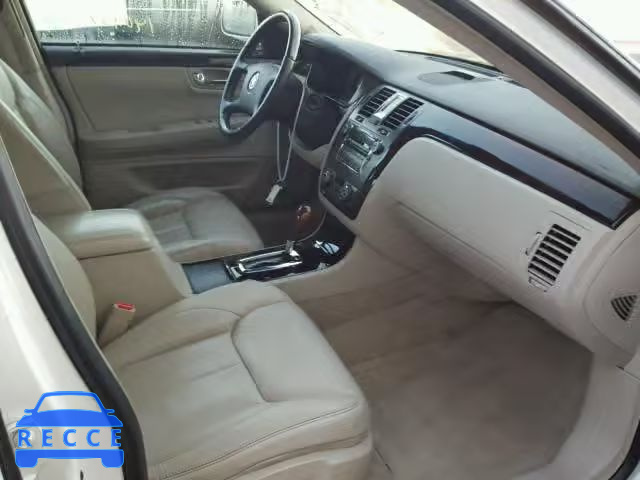 2011 CADILLAC DTS 1G6KD5E6XBU125738 Bild 4