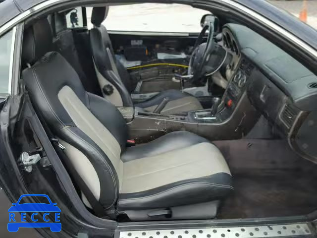 1999 MERCEDES-BENZ SLK WDBKK47F0XF109830 image 4