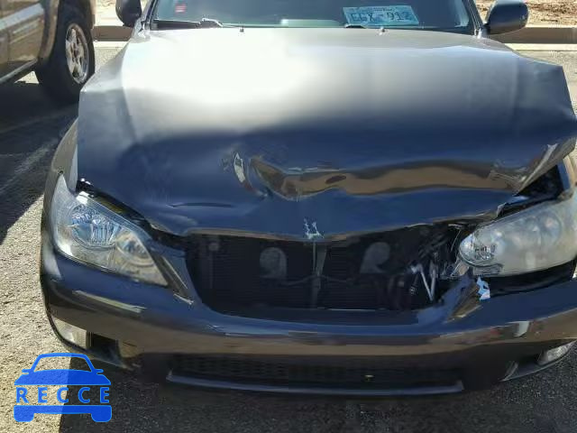 2002 LEXUS IS JTHBD192920064093 image 6