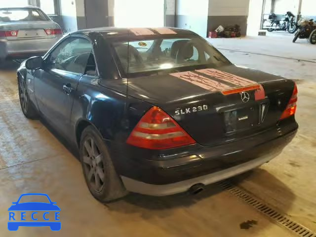 1999 MERCEDES-BENZ SLK WDBKK47FXXF096763 image 2
