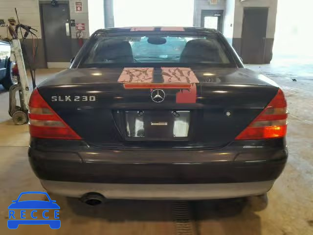 1999 MERCEDES-BENZ SLK WDBKK47FXXF096763 image 5