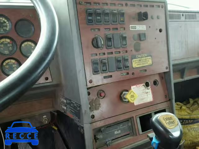 2000 MACK 700 1M2AD62CXYW009814 image 8