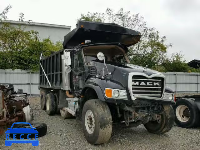 2005 MACK 700 1M2AG11C45M023808 image 0