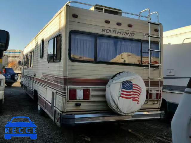 1984 CHEVROLET P30 1GBKP37W0E3322969 image 2