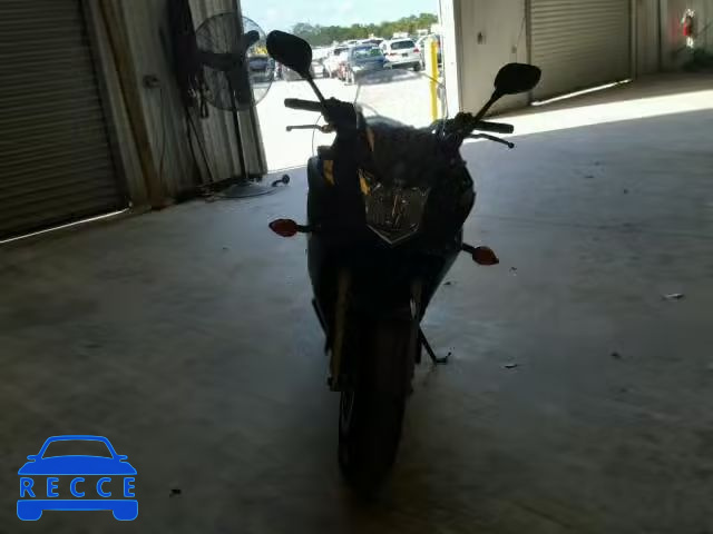 2009 YAMAHA FZ6 JYARJ18E39A002810 Bild 8