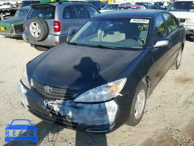 2003 TOYOTA CAMRY LE 4T1BF32K33U046860 Bild 1