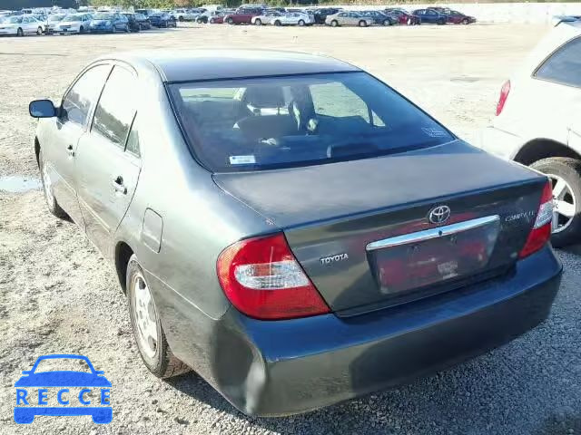 2003 TOYOTA CAMRY LE 4T1BF32K33U046860 Bild 2