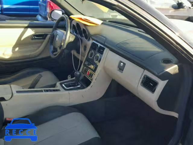 1999 MERCEDES-BENZ SLK WDBKK47FXXF118342 image 4