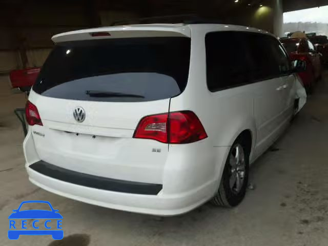 2011 VOLKSWAGEN ROUTAN 2V4RW3DG1BR717276 зображення 3