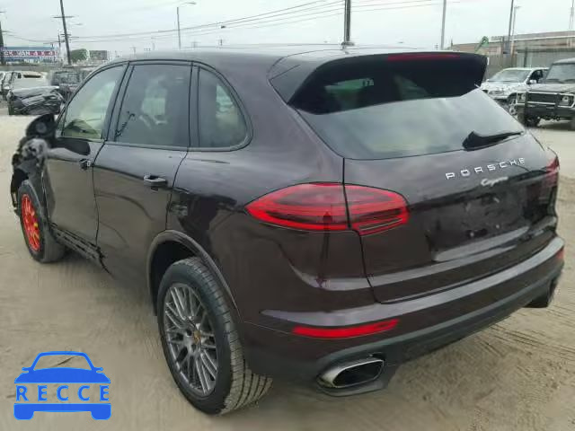 2017 PORSCHE CAYENNE WP1AA2A26HKA86670 image 2