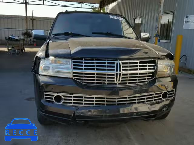 2011 LINCOLN NAVIGATOR 5LMJJ3H50BEJ03713 image 8