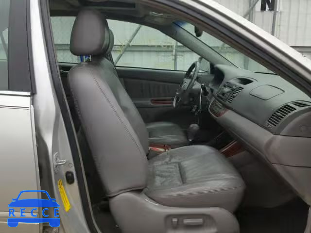 2003 TOYOTA CAMRY LE 4T1BE30K53U188942 image 4