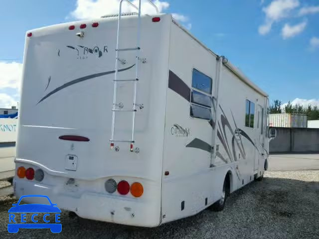 2000 WORKHORSE CUSTOM CHASSIS MOTORHOME 5B4LP37J0Y3320072 Bild 3