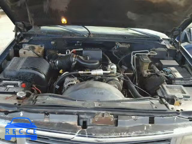 1996 CHEVROLET SUBURBAN 3GNGK26R0TG147923 Bild 6