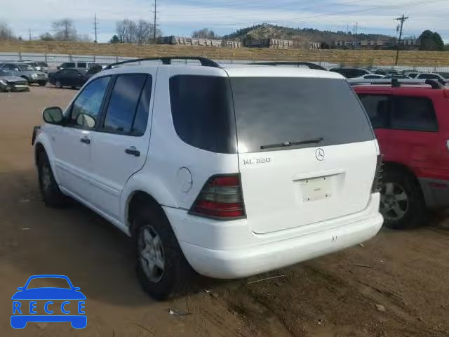 2000 MERCEDES-BENZ ML 320 4JGAB54E9YA157870 Bild 2