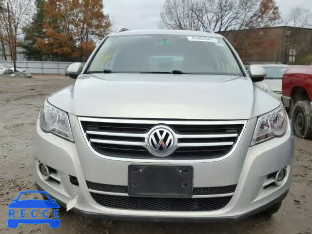 2011 VOLKSWAGEN TIGUAN S WVGBV7AX0BW514456 image 8