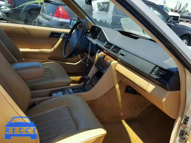 1988 MERCEDES-BENZ 300 CE WDBEA50D1JA637864 image 4