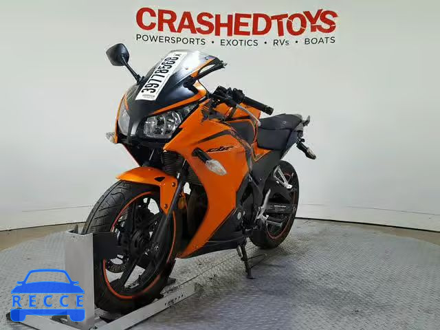 2016 HONDA CBR300 R MLHNC5105G5201153 зображення 3