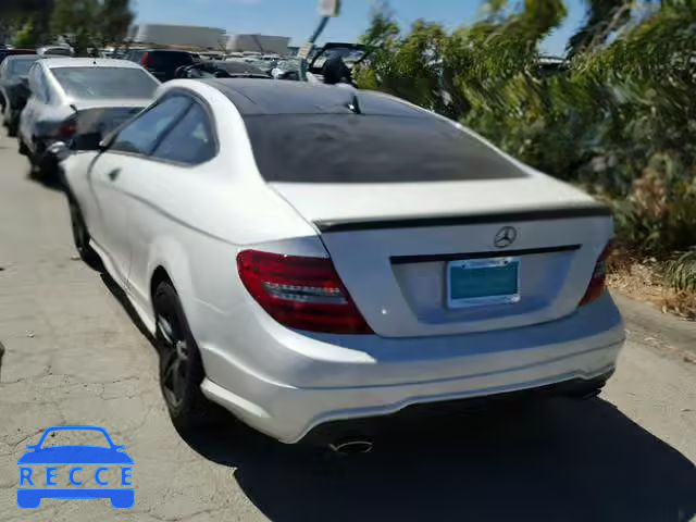 2013 MERCEDES-BENZ C 350 WDDGJ5HB9DF964622 image 2