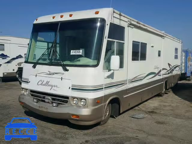 1999 CHEVROLET MOTORHOME 1GBLP37J0X3306850 зображення 1