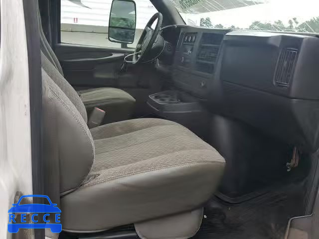 2009 GMC SAVANA CUT 1GDJG31K691160422 image 4