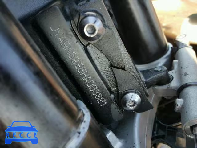 2017 YAMAHA YZFR1 JYARN39E8HA003321 image 9