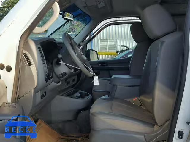 2015 NISSAN NV 1500 1N6BF0KX3FN807817 image 4