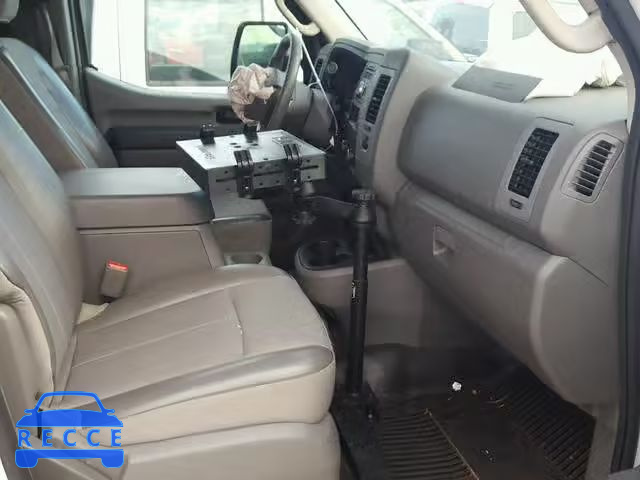 2015 NISSAN NV 2500 1N6AF0LX2FN809035 image 4