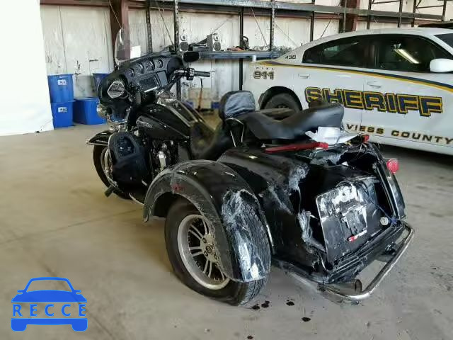 2016 HARLEY-DAVIDSON FLHTCUTG T 1HD1MAL16GB851140 Bild 2