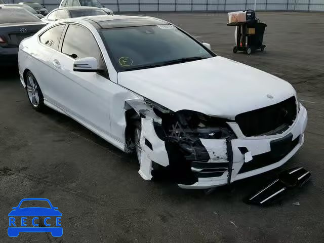 2015 MERCEDES-BENZ C 250 WDDGJ4HB3FG396441 image 0