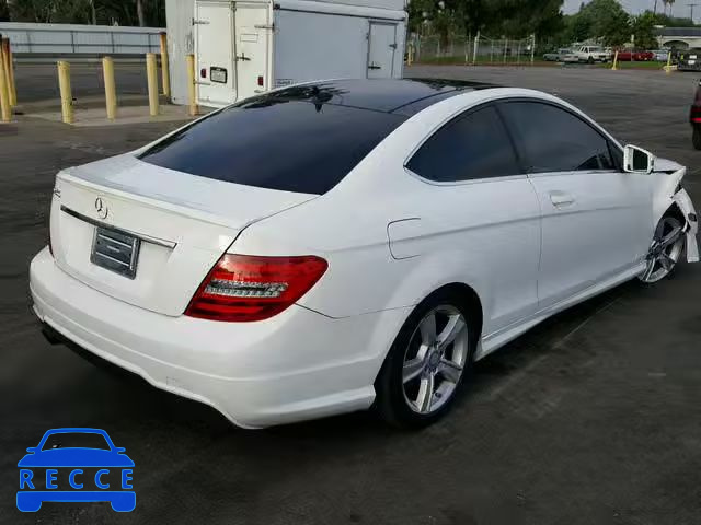 2015 MERCEDES-BENZ C 250 WDDGJ4HB3FG396441 image 3