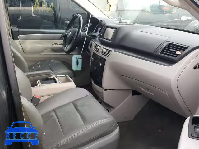 2011 VOLKSWAGEN ROUTAN SEL 2V4RW5DG5BR804674 зображення 4