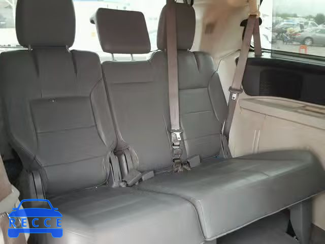 2011 VOLKSWAGEN ROUTAN SEL 2V4RW5DG5BR804674 зображення 8