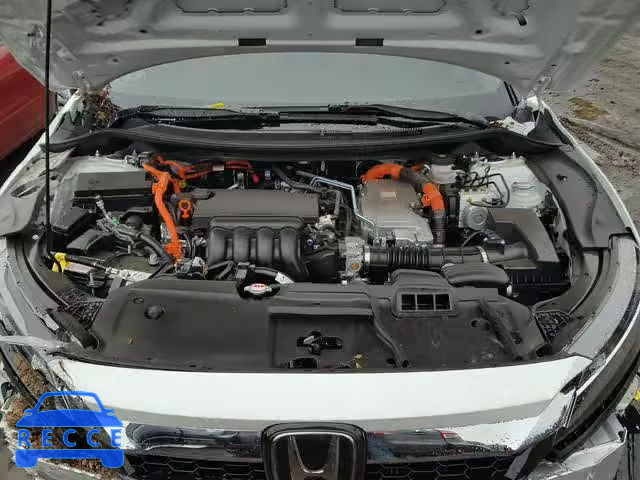 2018 HONDA CLARITY JHMZC5F18JC011919 image 6