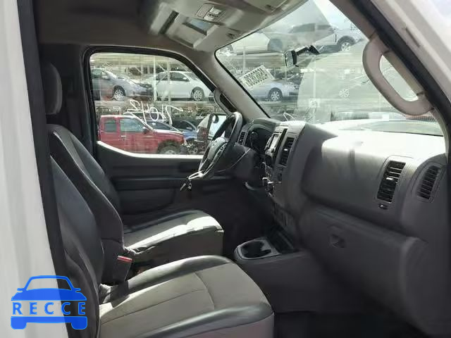 2015 NISSAN NV 2500 1N6BF0LY7FN804958 image 4