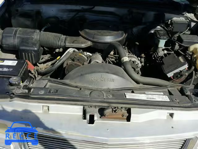 1995 GMC SUBURBAN K 1GKFK16K3SJ749363 Bild 6