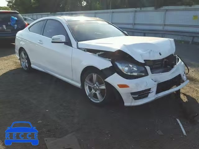 2015 MERCEDES-BENZ C 250 WDDGJ4HB5FG366647 image 0