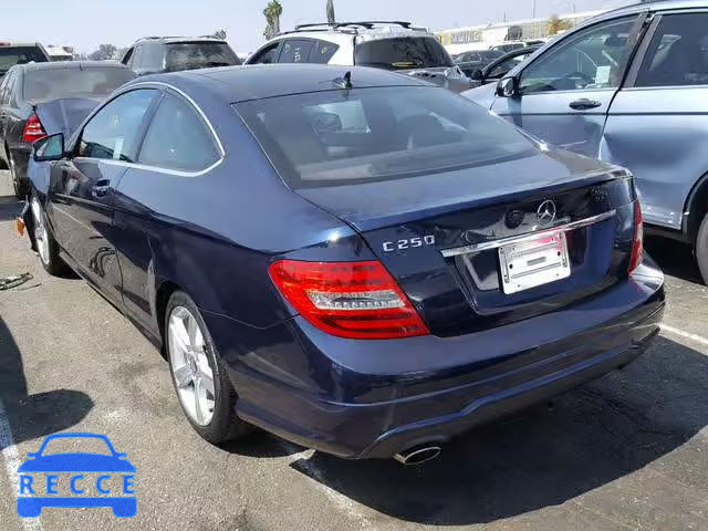 2015 MERCEDES-BENZ C 250 WDDGJ4HB4FG367515 image 2