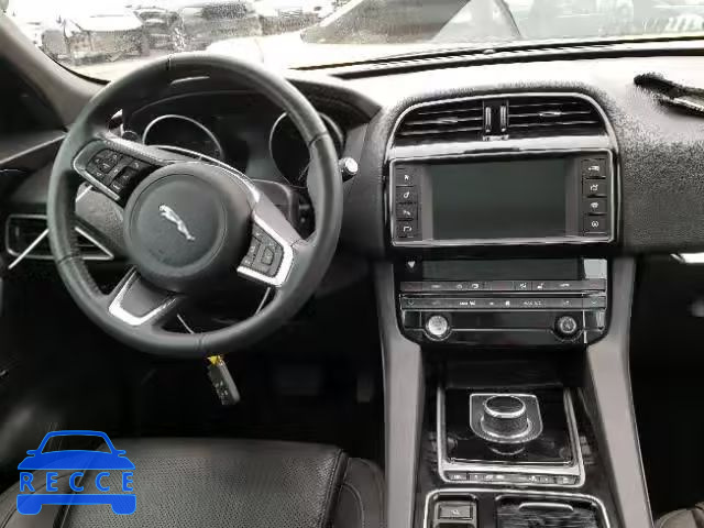 2018 JAGUAR F-PACE PRE SADCK2FN9JA253789 image 8