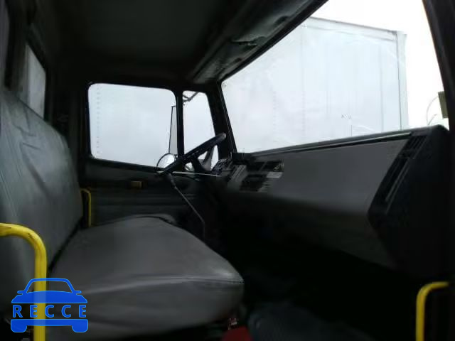 2000 FREIGHTLINER FL70 1FV3HJAC0YHH28913 image 4