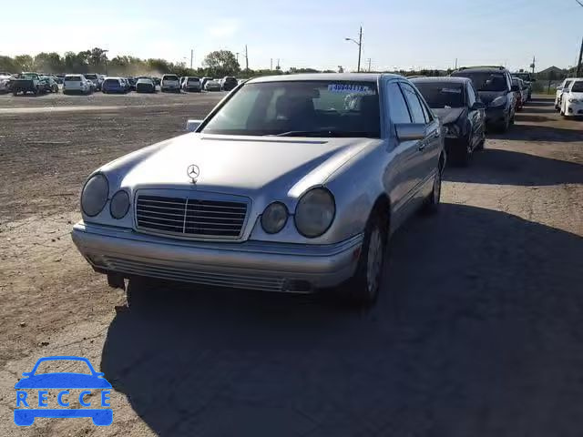 1998 MERCEDES-BENZ E 320 4MAT WDBJF82F3WX012743 image 1